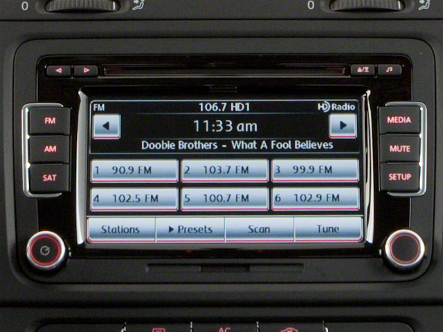 2010 Volkswagen Golf Base