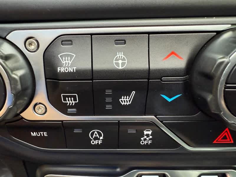 2019 Jeep Wrangler Unlimited Sahara Altitude 4x4