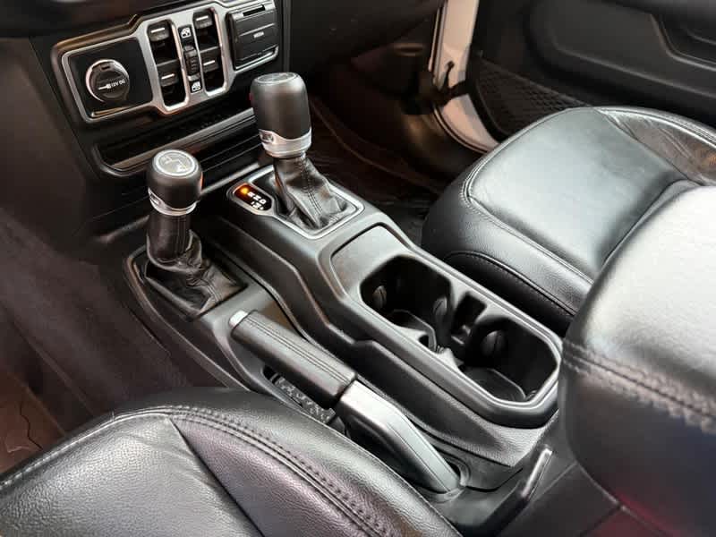 2019 Jeep Wrangler Unlimited Sahara Altitude 4x4