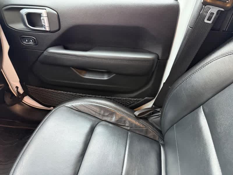 2019 Jeep Wrangler Unlimited Sahara Altitude 4x4