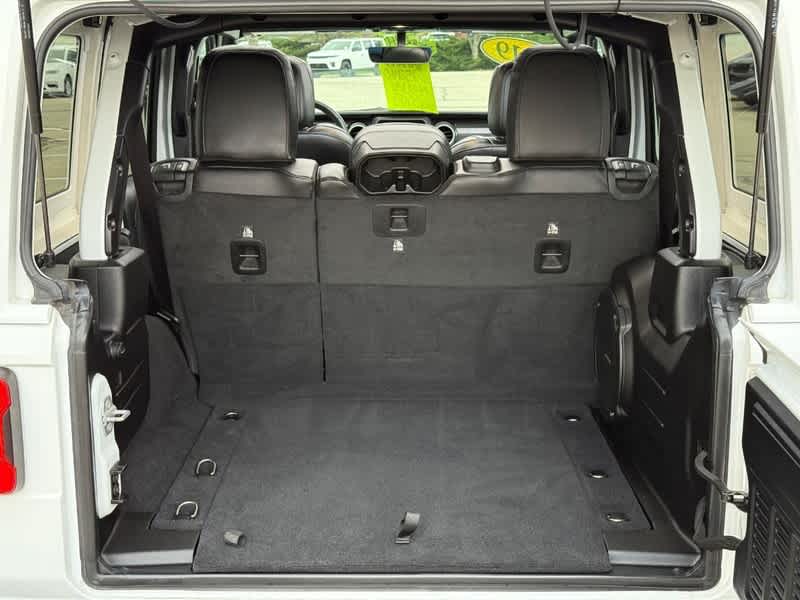 2019 Jeep Wrangler Unlimited Sahara Altitude 4x4