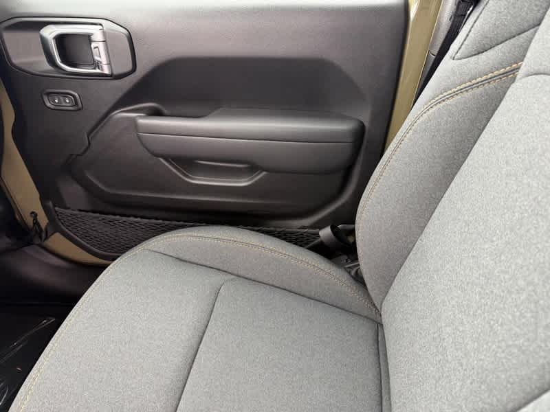 2025 Jeep Wrangler 4-DOOR SPORT S