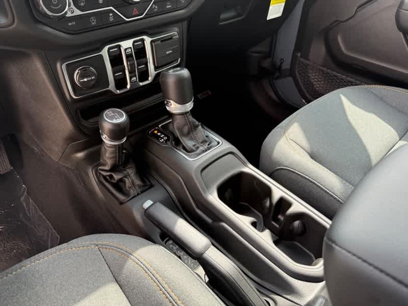 2025 Jeep Wrangler 4-DOOR SPORT S