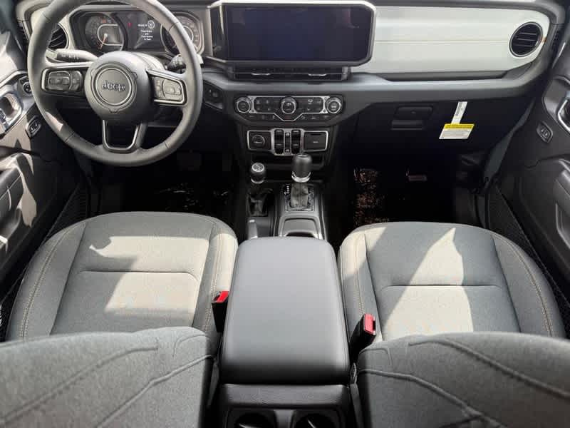 2025 Jeep Wrangler 4-DOOR SPORT S