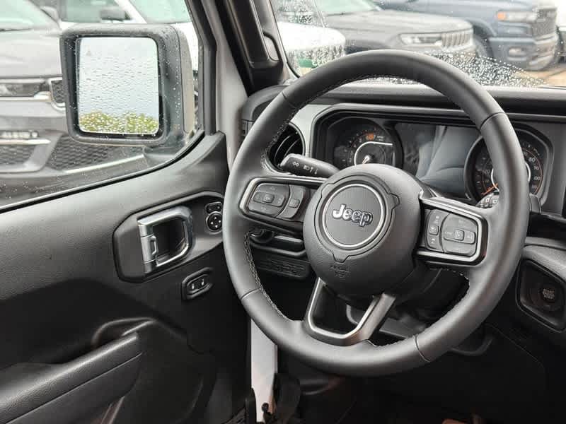 2025 Jeep Wrangler 4-Door Summit 4x4