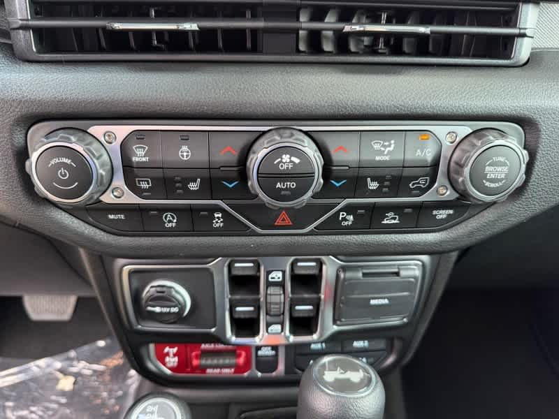 2025 Jeep Wrangler 4-DOOR WILLYS