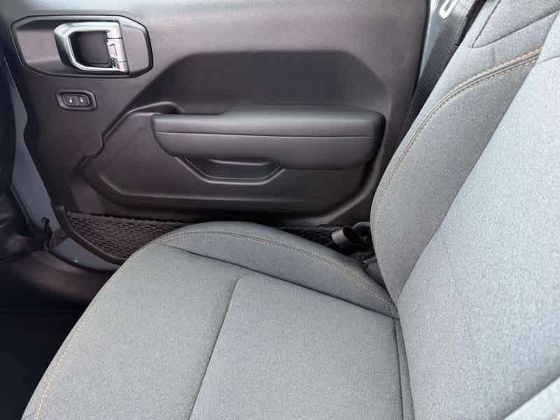 2025 Jeep Wrangler 4-DOOR WILLYS