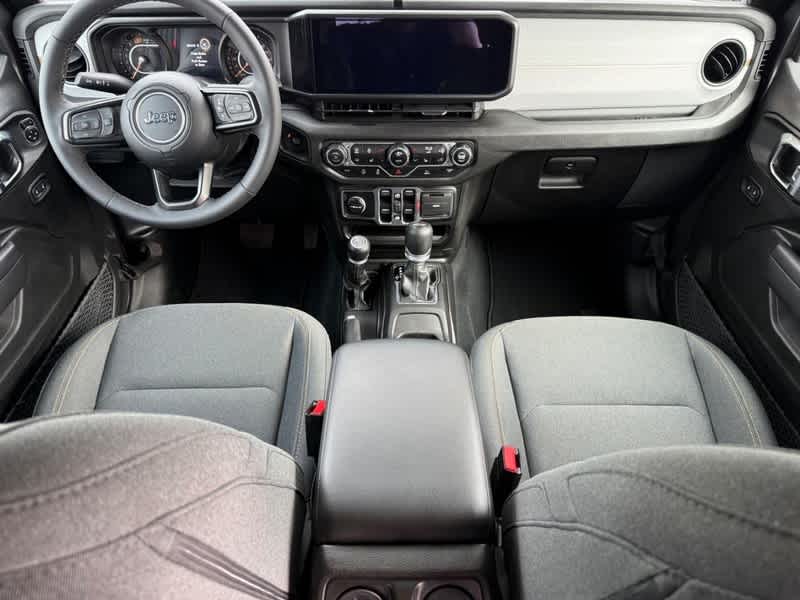 2025 Jeep Wrangler 4-Door Summit 4x4