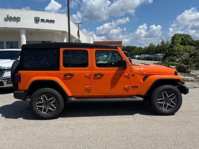 2025 Jeep Wrangler 4-DOOR SAHARA