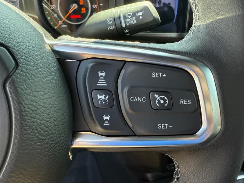 2025 Jeep Wrangler 4-DOOR SAHARA