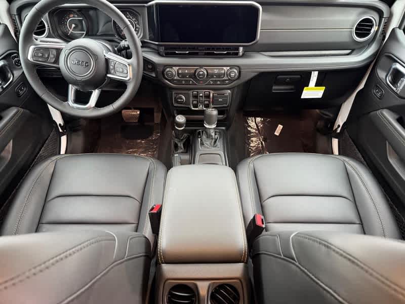 2026 Jeep Wrangler 4-DOOR SAHARA