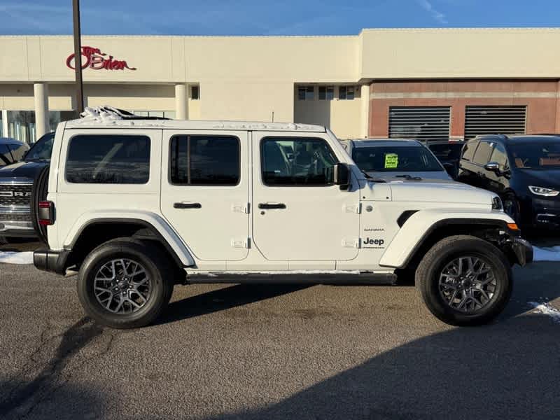 2024 Jeep Wrangler 4-Door Sahara 4x4