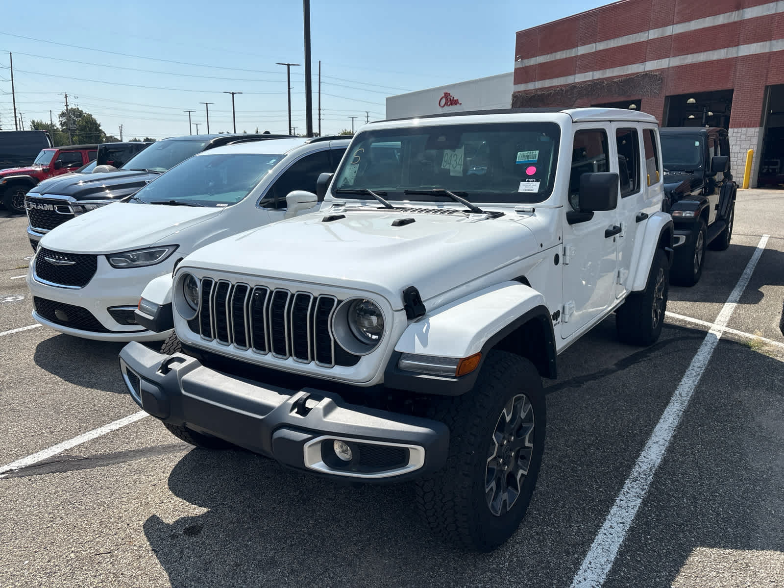 2025 Jeep Wrangler 4-Door Sahara 4x4