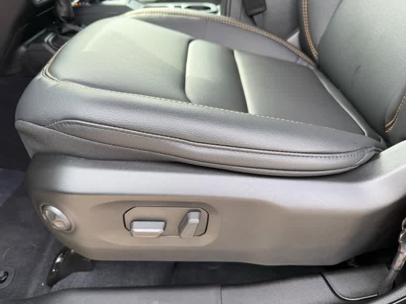 2025 Jeep Wrangler 4-DOOR SAHARA