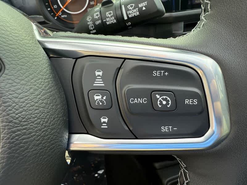 2025 Jeep Wrangler 4-DOOR SAHARA