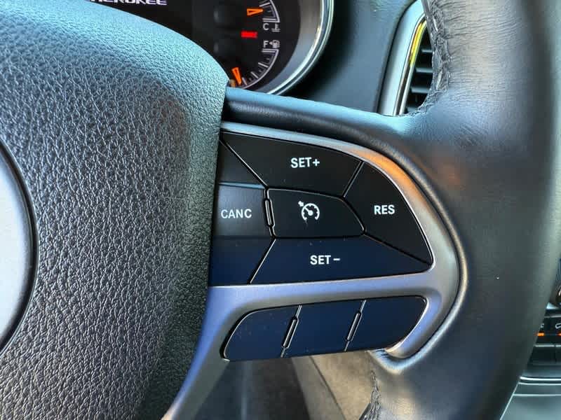 2018 Jeep Grand Cherokee Laredo 4x4