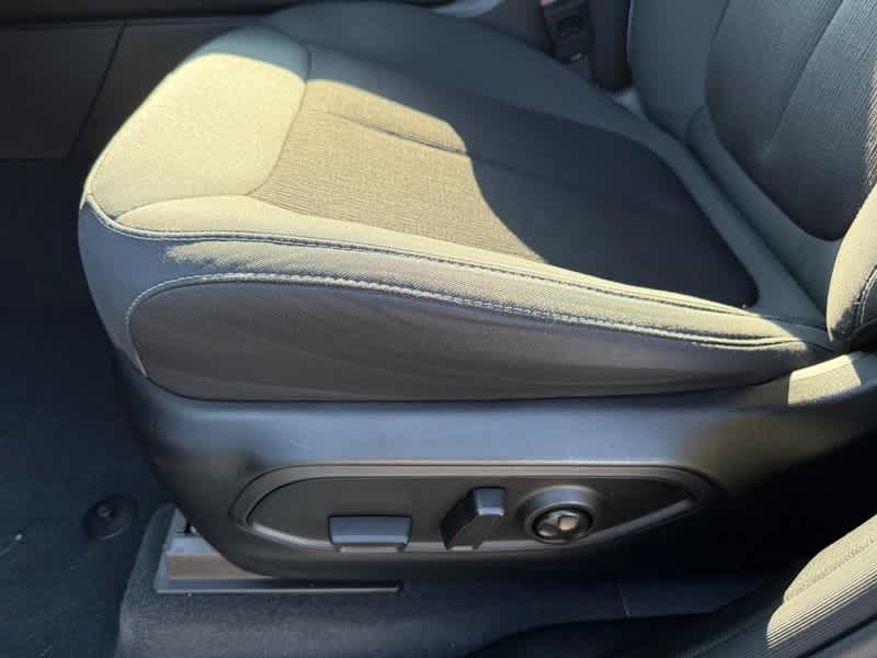 2023 Jeep Grand Cherokee Laredo X 4x4