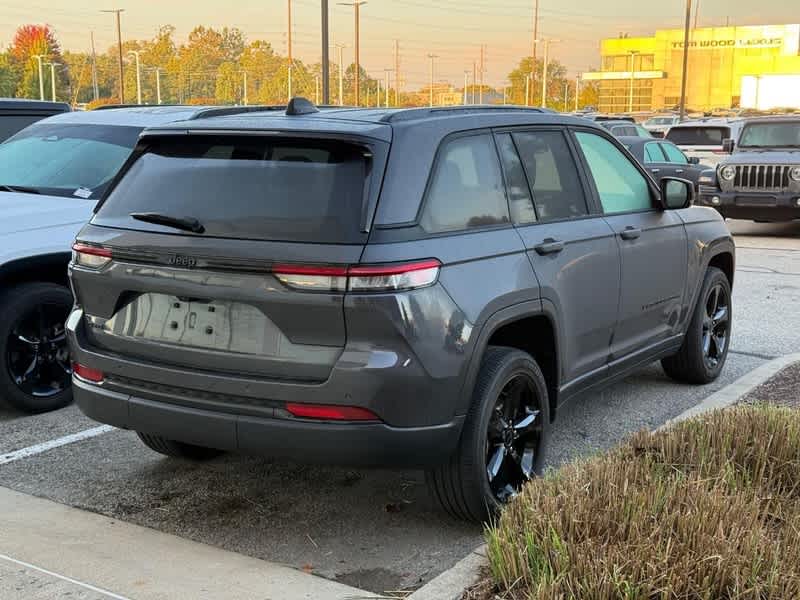 2023 Jeep Grand Cherokee Altitude X 4x4