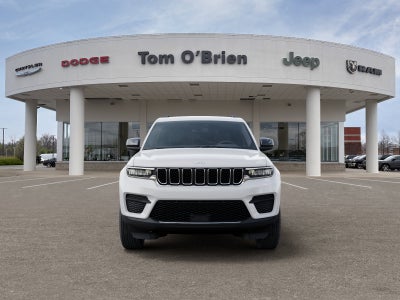 2027 Jeep Grand Cherokee LAREDO 4X4