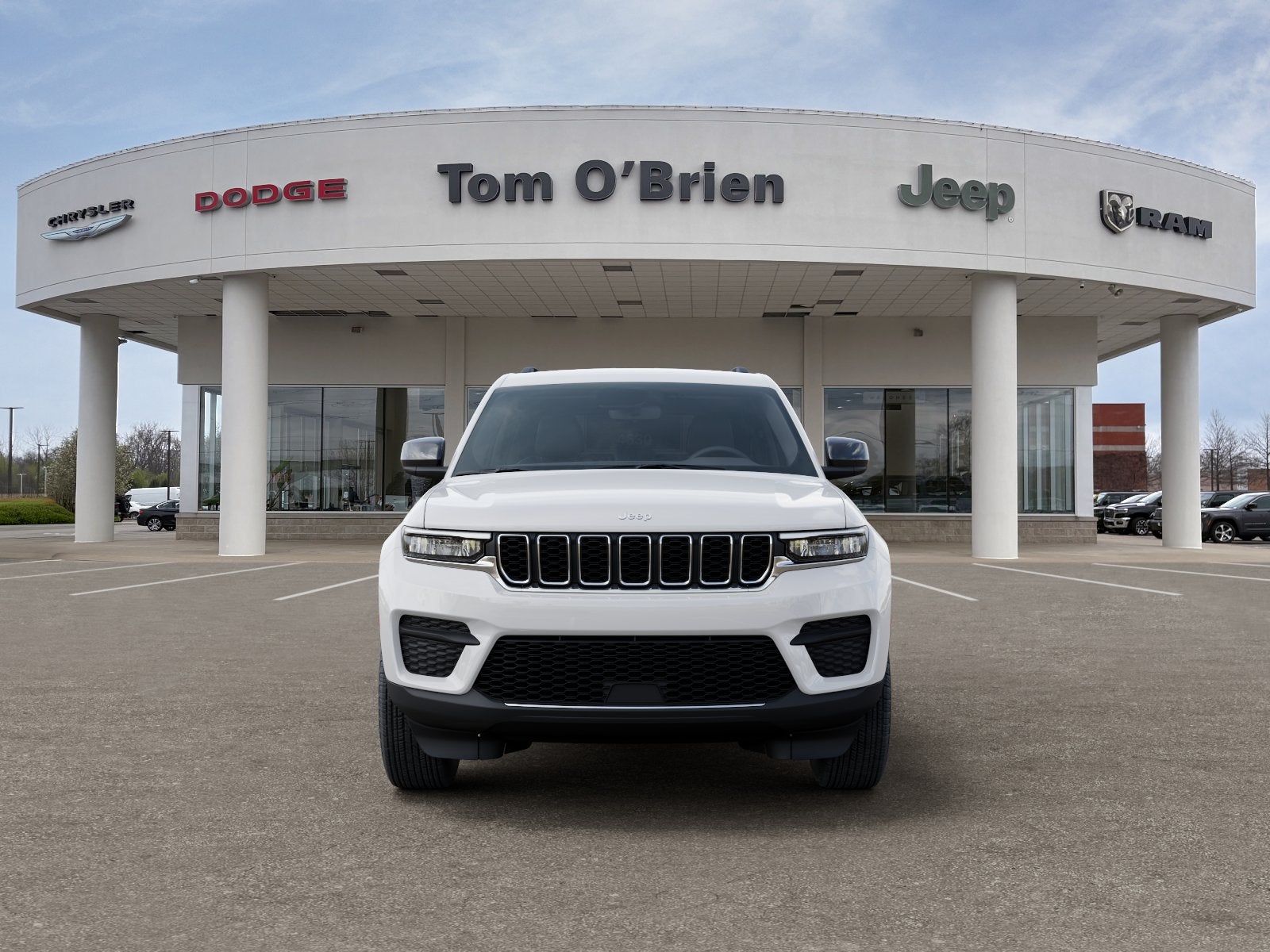 2027 Jeep Grand Cherokee LAREDO 4X4