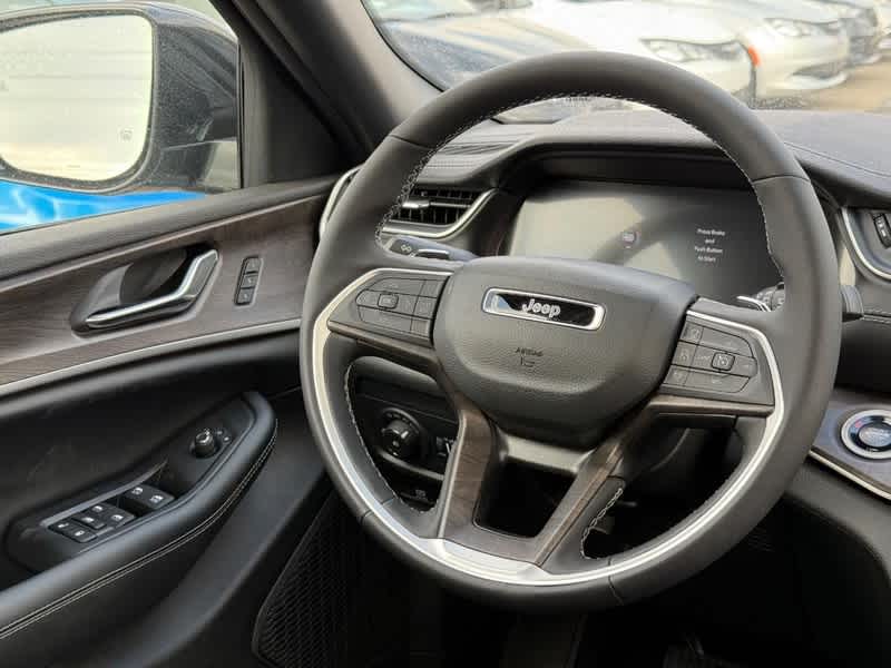 2025 Jeep Grand Cherokee LIMITED 4X4