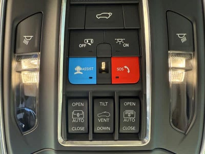 2025 Jeep Grand Cherokee LIMITED 4X4