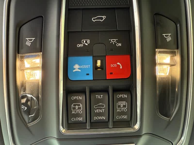 2025 Jeep Grand Cherokee LIMITED 4X4