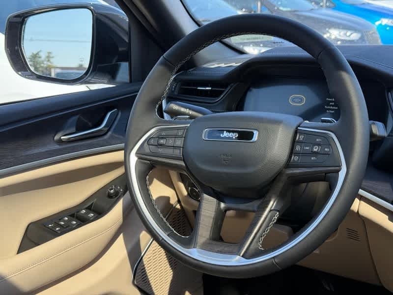 2026 Jeep Grand Cherokee LIMITED 4X4