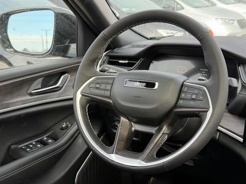 2026 Jeep Grand Cherokee LIMITED 4X4