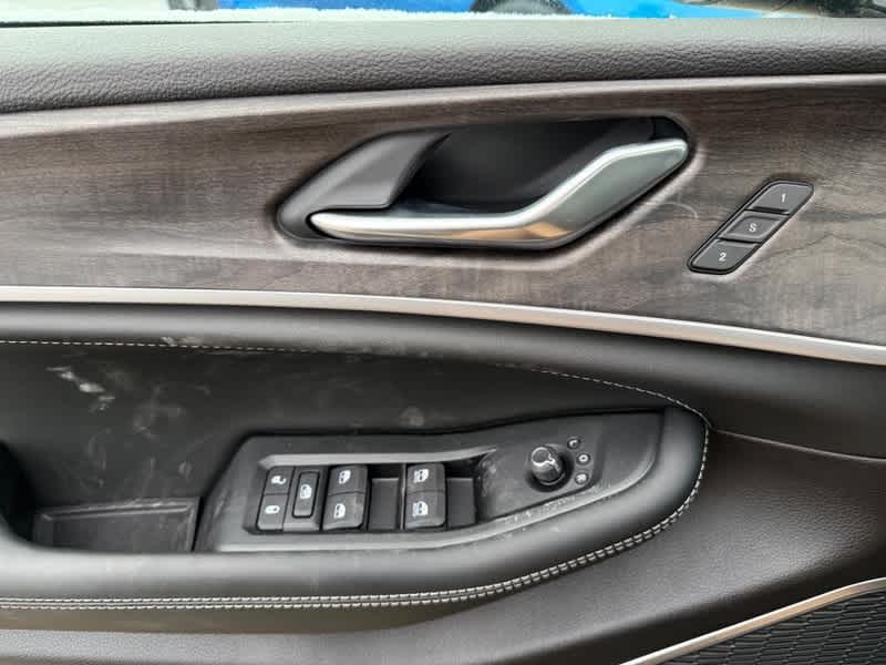 2026 Jeep Grand Cherokee LIMITED RESERVE 4X4