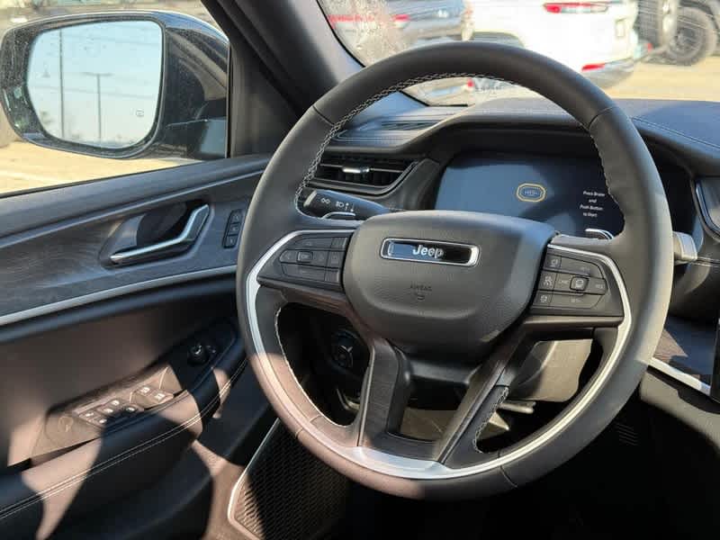 2026 Jeep Grand Cherokee LIMITED 4X4