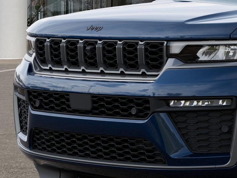 2027 Jeep Grand Cherokee LIMITED RESERVE 4X4