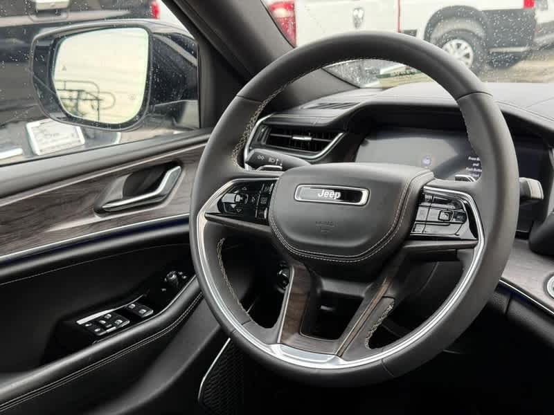 2024 Jeep Grand Cherokee Overland 4x4