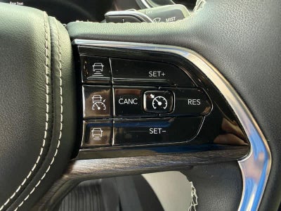 2023 Jeep Grand Cherokee Overland 4x4