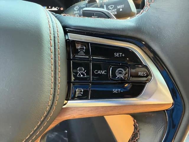 2025 Jeep Grand Cherokee SUMMIT RESERVE 4X4