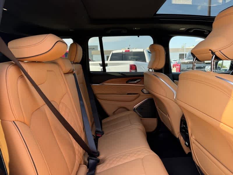 2025 Jeep Grand Cherokee Summit Reserve 4x4