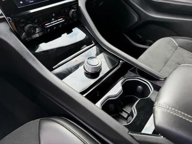 2023 Jeep Grand Cherokee L Altitude 4x4