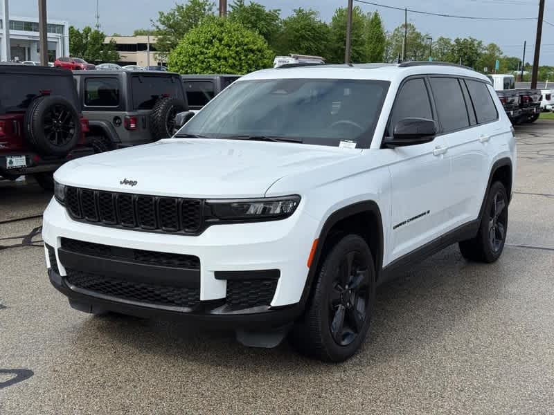 2023 Jeep Grand Cherokee L Altitude 4x4