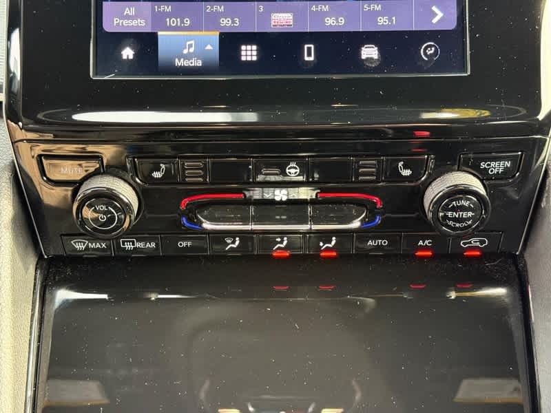 2023 Jeep Grand Cherokee L Altitude 4x4