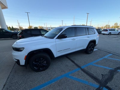 2023 Jeep Grand Cherokee L Altitude 4x4