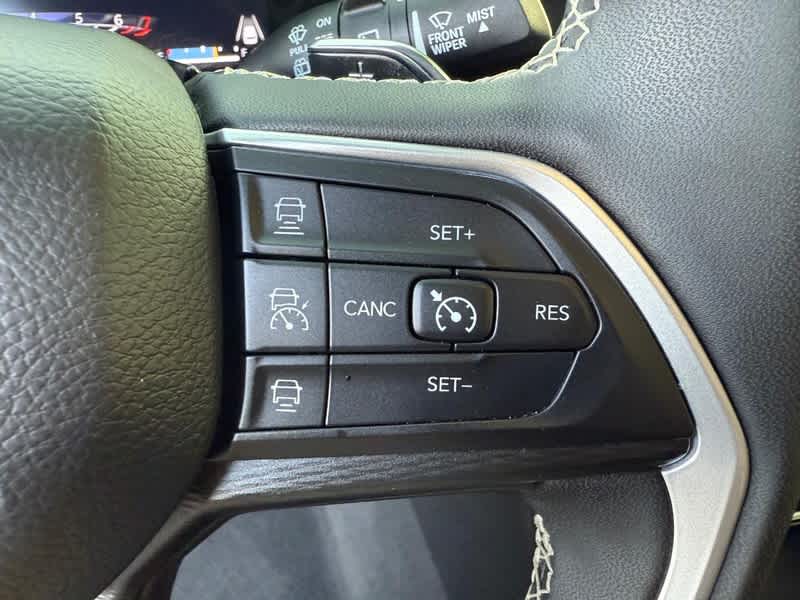 2023 Jeep Grand Cherokee L Altitude 4x4