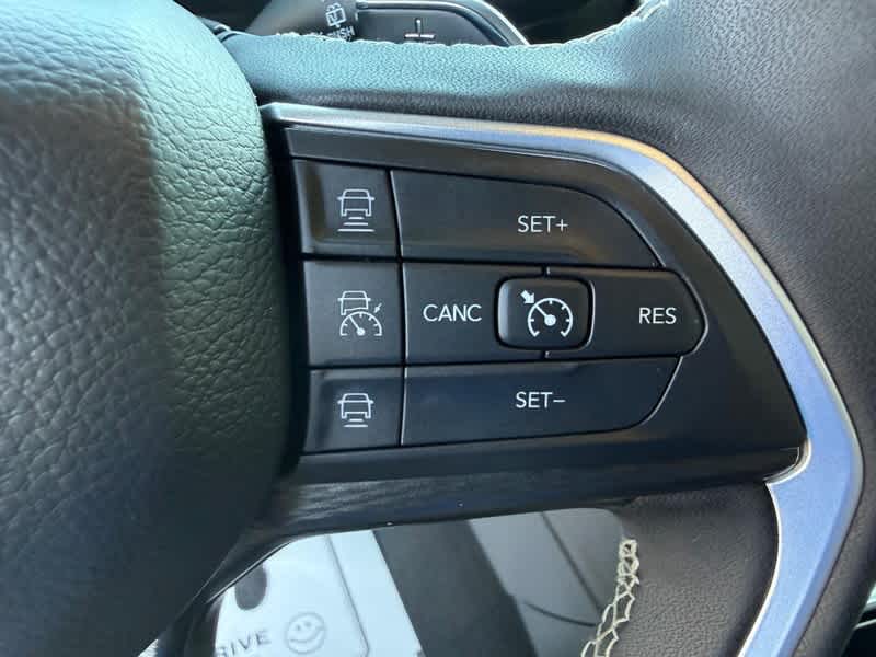 2025 Jeep Grand Cherokee L Altitude X 4x4