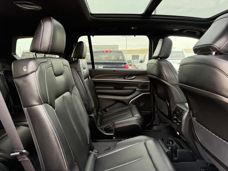 2024 Jeep Grand Cherokee L Limited 4x4