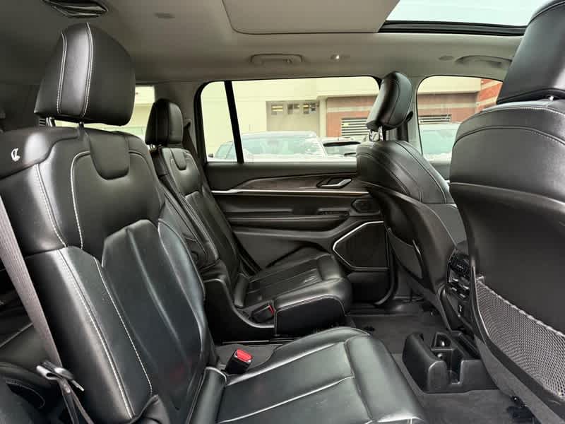 2022 Jeep Grand Cherokee L Limited 4x4