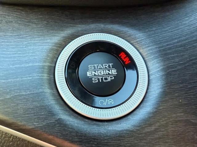 2025 Jeep Grand Cherokee L L LIMITED 4X4