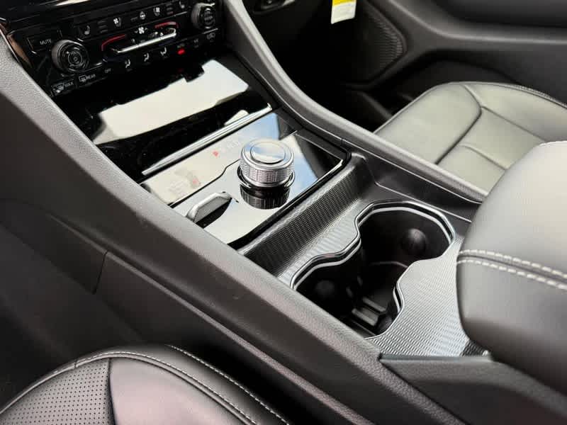 2025 Jeep Grand Cherokee L L LIMITED 4X4