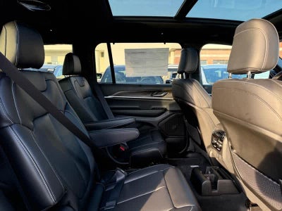 2025 Jeep Grand Cherokee L L LIMITED 4X4