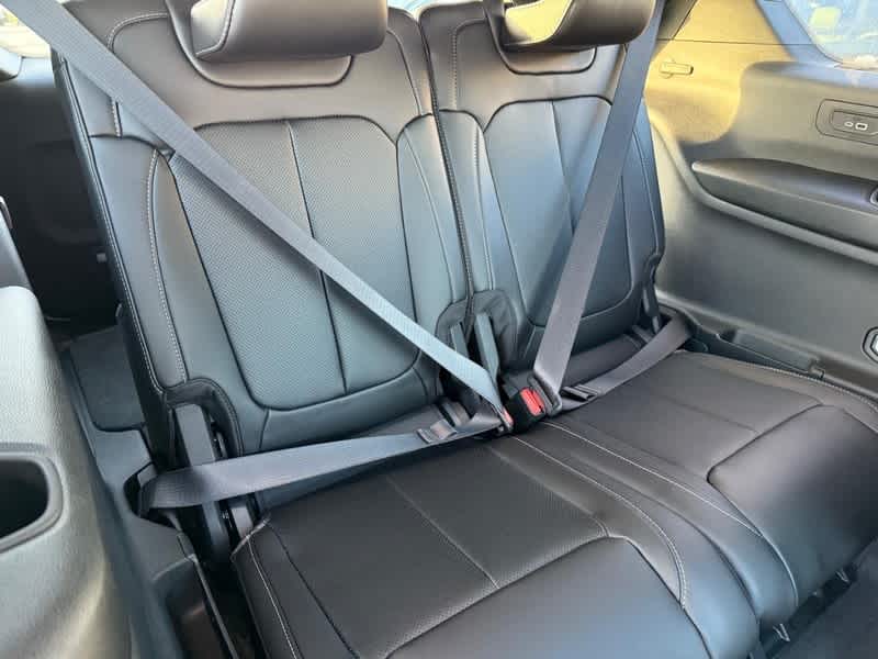 2025 Jeep Grand Cherokee L L LIMITED 4X4