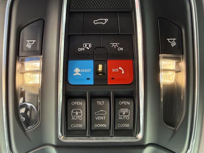2023 Jeep Grand Cherokee L Limited 4x4