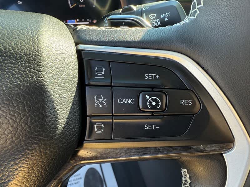 2023 Jeep Grand Cherokee L Limited 4x4